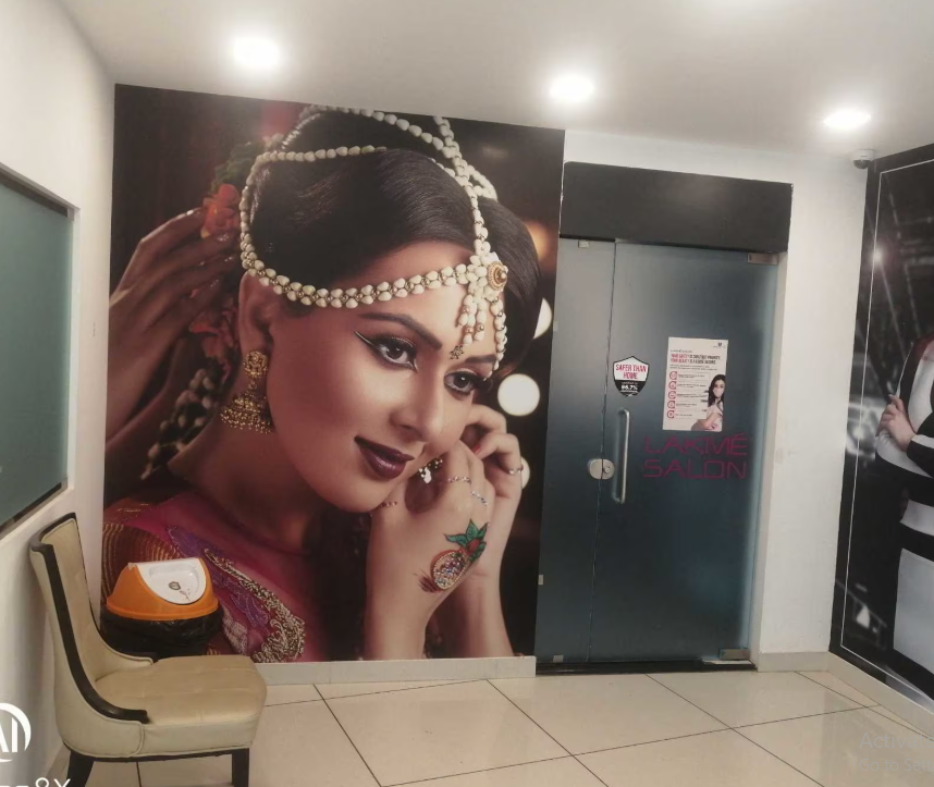 Lakme Unisex Salon Kundara