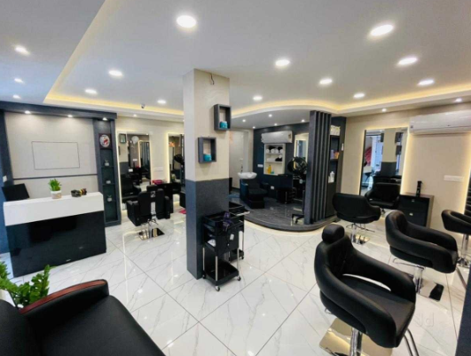 Eves Beauty Clinic and Makeover Studio Pathanamthitta