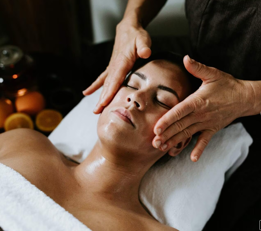 Moonlight Beauty Parlour and Wellness Vanchiyoor